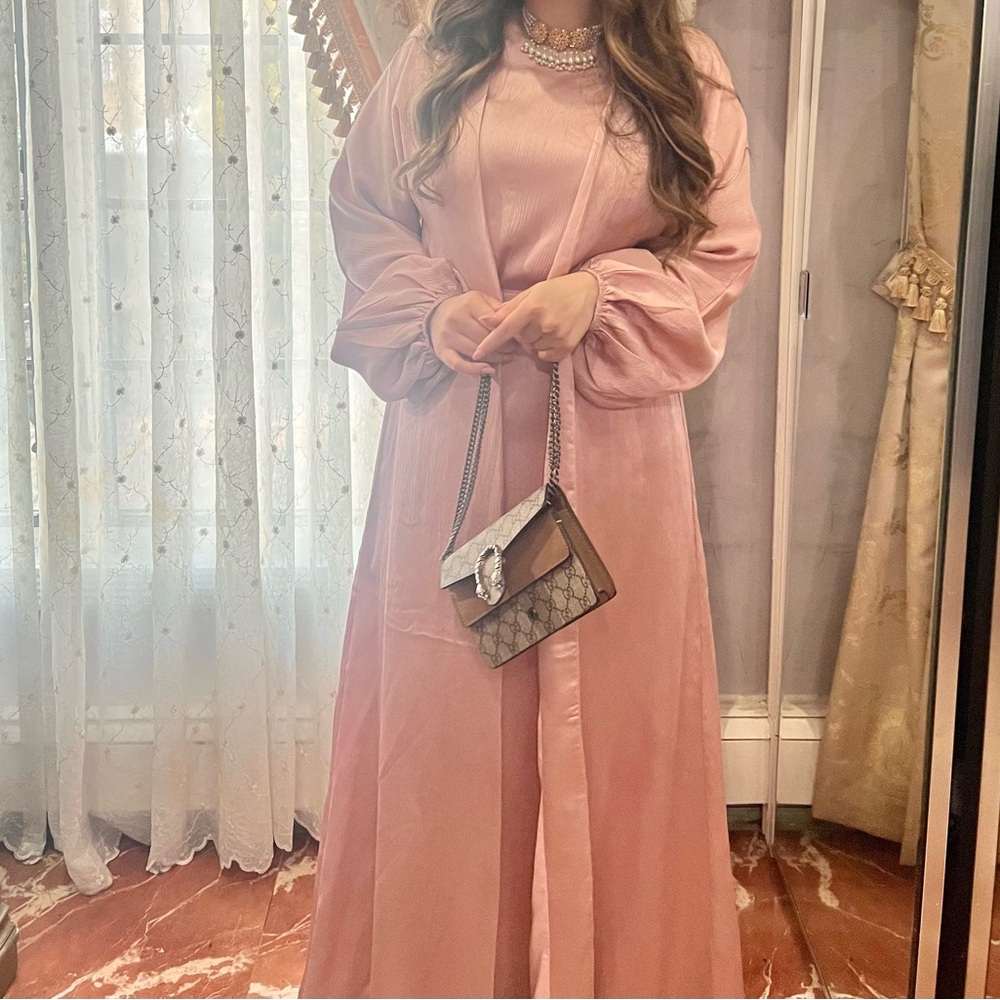 Veiled New York Pink Textured Abaya 3 piece Dress